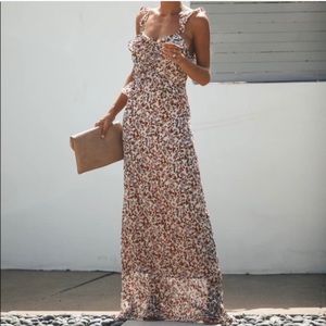 Vici maxi dress size small